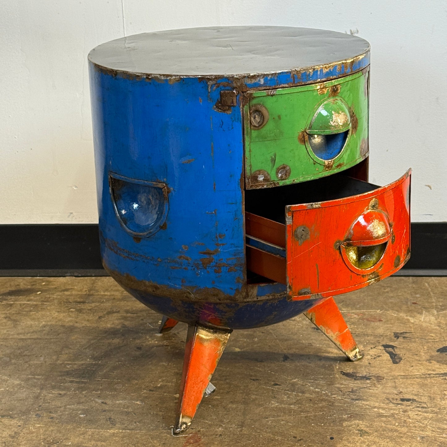 Dlani – Recycled Barrel Side Table