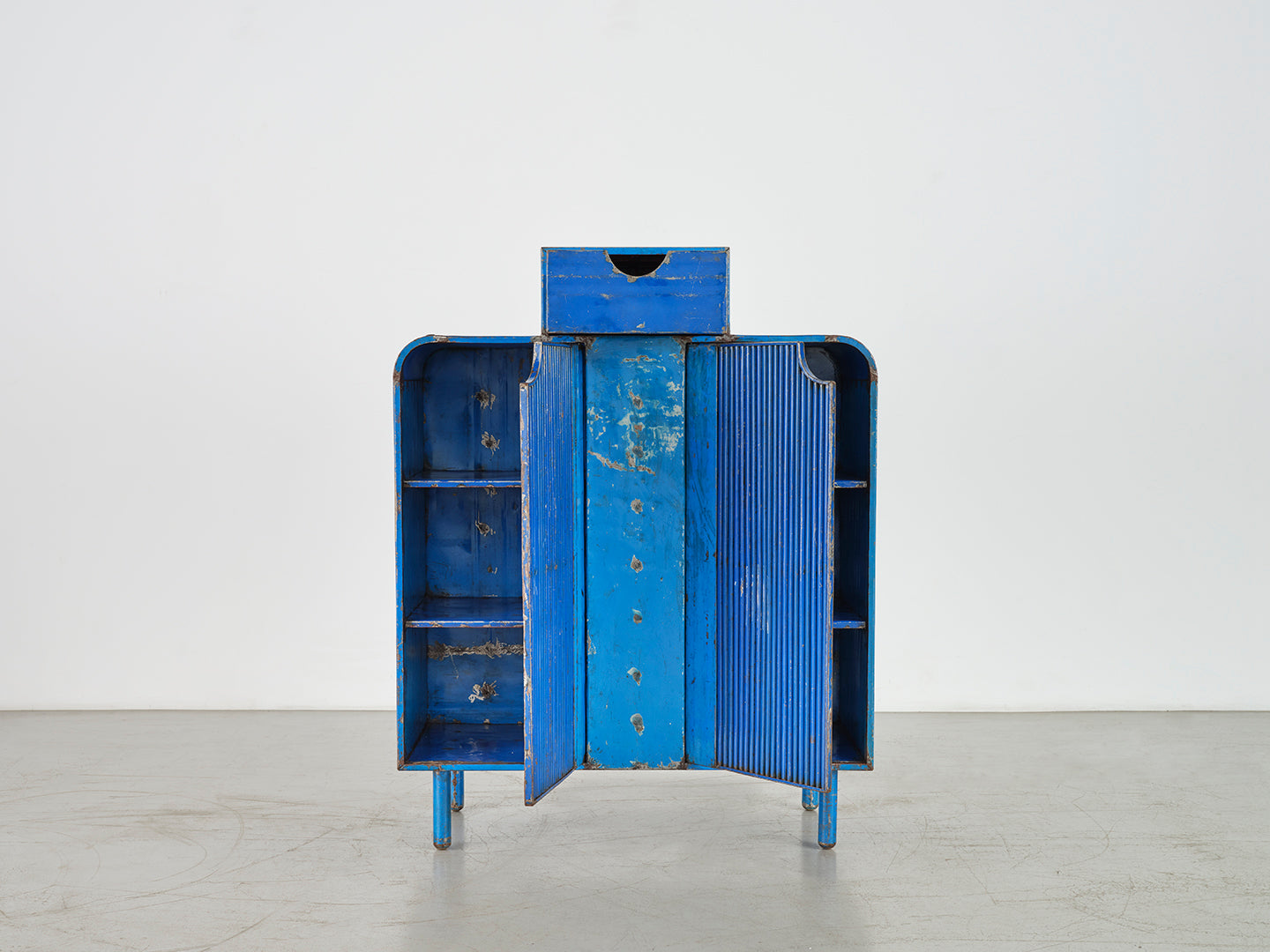 Dugu Cabinet - Bolibana Collection